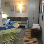 Traditional House Ekaterini Alonissos بيت للعطل *